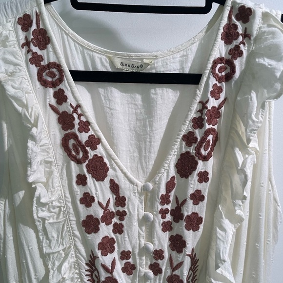 Sim & Sam sleeveless embroidered maxi dress fully lined size Medium - Picture 2 of 10